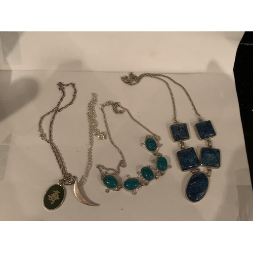 836 - FOUR MARKED 925 SILVER NECKLACES TO INCLUDE NEWBRIDGE, APATITE, JADE ETC