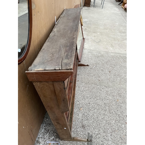 2841 - AN OAK DRESSER RACK, 60