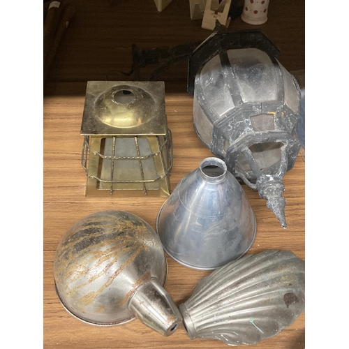 1471 - A VINTAGE METAL OUTDOOR 'LANTERN' WALL LIGHT PLUS FOUR VINTAGE LIGHT SHADES