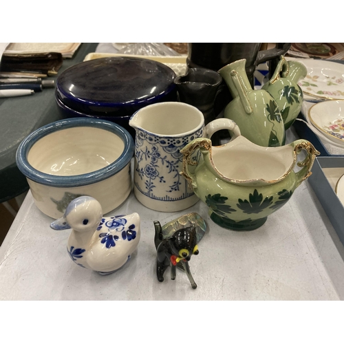 208 - A MIXED LOT OF ITEMS TO INCLUDE CONTINENTAL STYLE FIGURES, POOLE OWL, ROYAL DOULTON CABINET PLATES E... 