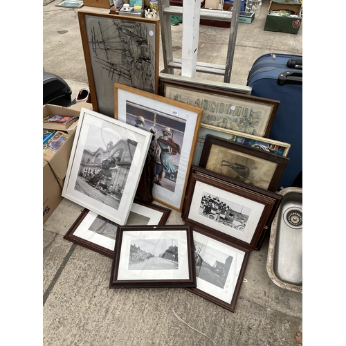 2255 - AN ASSORTMENT OF FRAMED PRINTS AND PICTURES