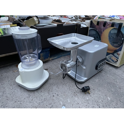 2435 - A MEAT MINCER AND A JUICER