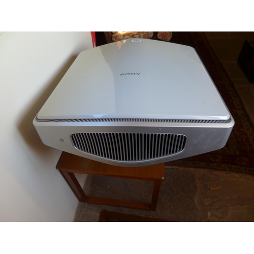 296 - A SONY VPL-VW100 SXRD HOME CINEMA PROJECTOR, 1080P, LAMP 2337 HOURS, REMOTE CONTROL, POWER CABLE, TO... 