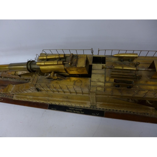 101A - AN IMPRESSIVE 1/35 SCALE BRASS MODEL OF THE WORLD WAR II NAZI GERMANY RAILWAY GUN 'HEAVY GUSTAV' WIT... 