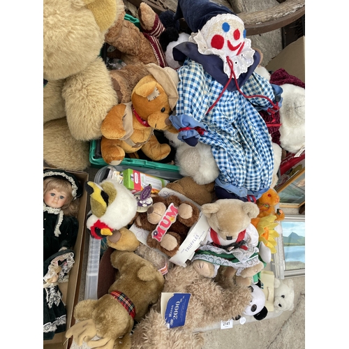 2141 - A LARGE ASSORTMENT OF DOLLS AND TEDDIES ETC