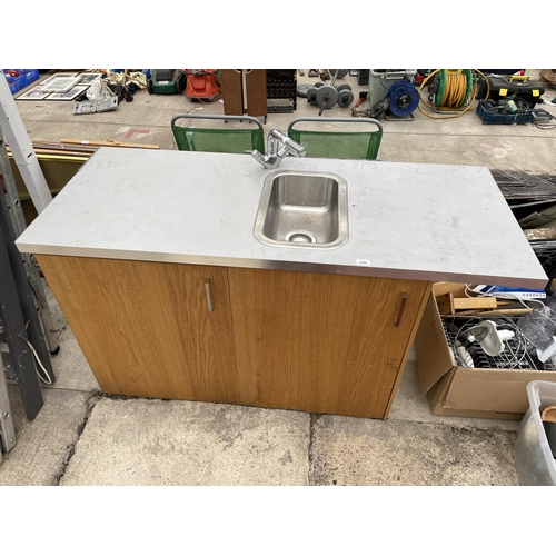 2248 - A WOODEN KITCHEN SINK UNIT WITH LOWER CUPBOARDS