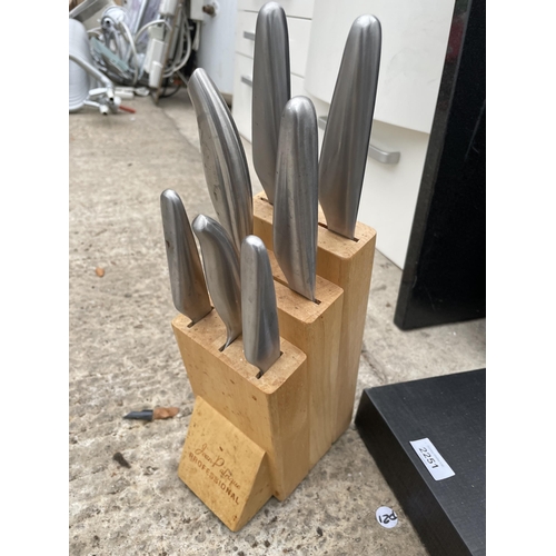 2251 - A JEAN PATRIQUE KNIFE SET AND A SHARPAL KNIFE SHARPENING SET