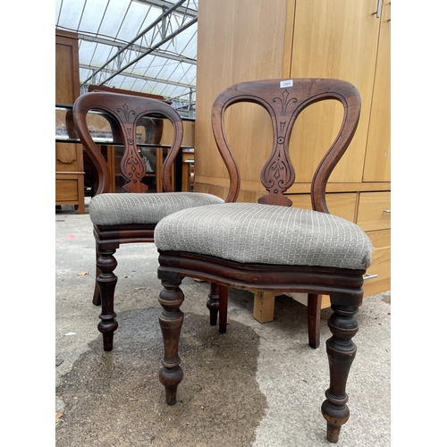 2905 - A PAIR OF VICTORIAN MAHOGANY DINING CHAIRS