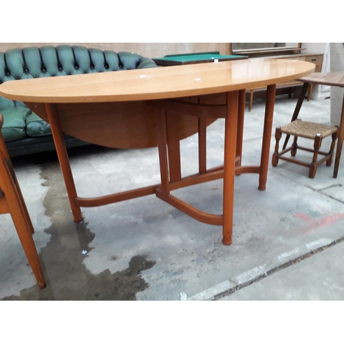 2943 - A RETRO TEAK GATELEG DINING TABLE, 54.5 X 44