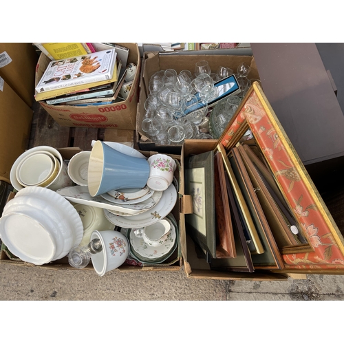 2320 - AN ASSORTMENT OF HOUSEHOLD CLEARANCE ITEMS TO INCLUDE CERAMICS AND GLASS WARE ETC