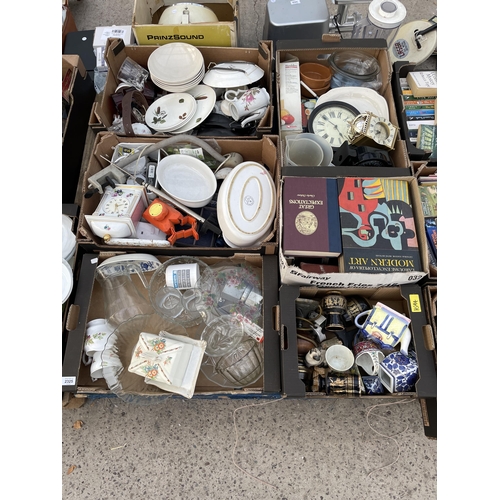 2325 - AN ASSORTMENT OF HOUSEHOLD CLEARANCE ITEMS TO INCLUDE CERAMICS AND GLASS WARE ETC