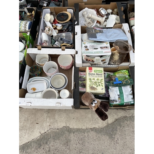 2329 - AN ASSORTMENT OF HOUSEHOLD CLEARANCE ITEMS TO INCLUDE CERAMICS AND GLASS WARE ETC