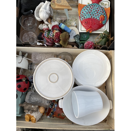 2331 - AN ASSORTMENT OF HOUSEHOLD CLEARANCE ITEMS TO INCLUDE CERAMICS AND GLASS WARE ETC