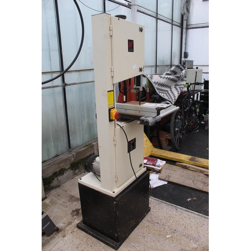 1 - AXMINSTER WHITE FLOOR STANDING BAND SAW  NO VAT