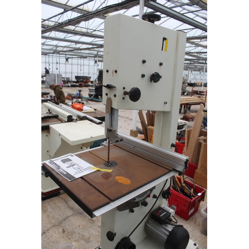 1 - AXMINSTER WHITE FLOOR STANDING BAND SAW  NO VAT