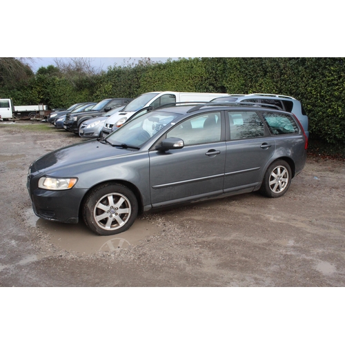 184 - A VOLVO V50, 129 000 MILES, MOT TILL JUNE 2024, GOOD RUNNER, REGISTRATION VK58 AYP, NEW TYRES FITTED... 