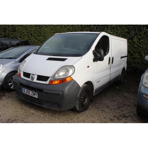 186 - RENAULT TRAFFIC BJ05ZMY 142208 MILES FIRST REG 28/07/05 MOT DEC 23 RUNS & DRIVES ENGINE NOISEY NO KE... 