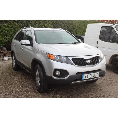 190 - KIA SORENTO MOT TILL 13.09.24 REG NO. YY10 JUT. NO WARRANTIES ARE GIVEN OR IMPLIED NO VAT