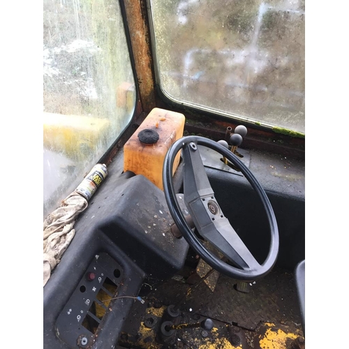 200 - JCB 3C GOOD RUNNER. LEYLAND ENGINE, ONE OF THE LAST MADE 3 GEAR LEVERS,   MOSTLY USED WITH FRONT SHO... 