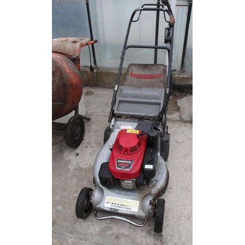 52 - LAWNFLITE PRO REAR ROLLER SELF PROPELLED MOWER. GOOD WORKING ORDER. RECENTLY SERVICED. ONLY FOR SALE... 