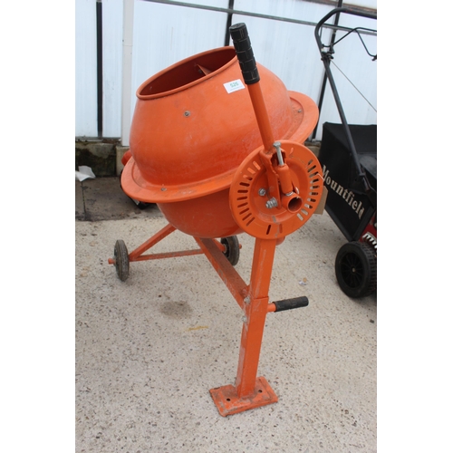 526 - DWARF MIXER  NO VAT