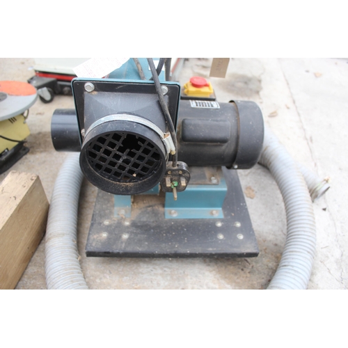 9 - CLARKE WOOD WORKER DUST EXTRACTOR  NO VAT