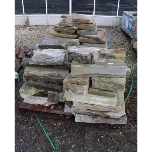 1011 - 2 PALLETS OF YORK STONE PIECES  NO VAT