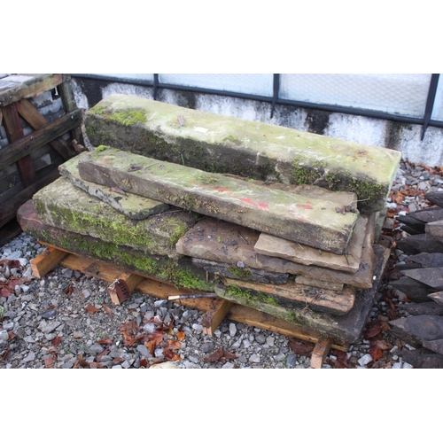 1044 - PALLET OF STONES  + VAT