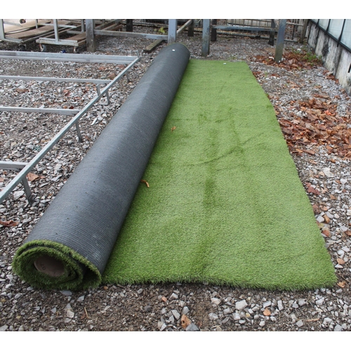 1070 - GRASS MATTING  4M X 4M NO VAT