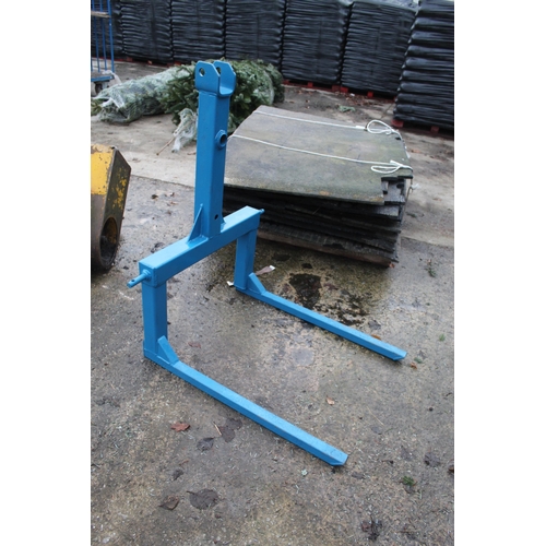 244 - PALLET FORK FOR 3 POINT LINKAGE. + VAT