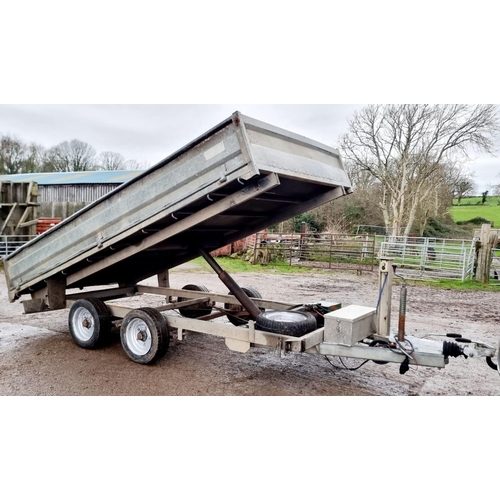 262 - GAMIC TIPPING TRAILER 12' X 6' ELECTRIC TIP WITH BATTERY WITH 8' HEAVY DUTY RAMPS SPARE WHEEL STEEL ... 