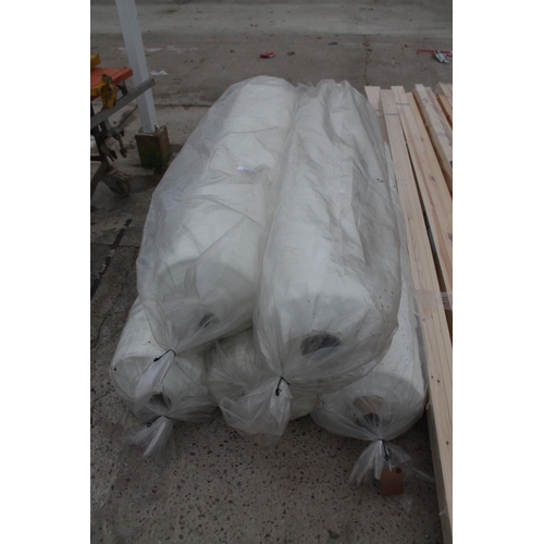 667 - 5 ROLLS OF SCRIM  NO VAT