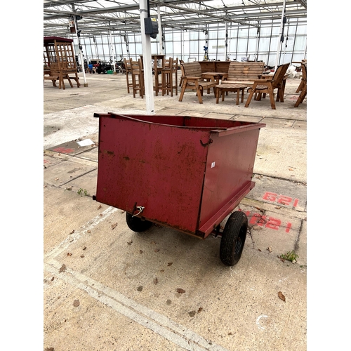 138 - A SMALL LAWN MOWER TRAILER NO VAT