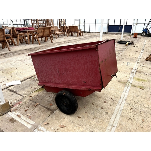 138 - A SMALL LAWN MOWER TRAILER NO VAT