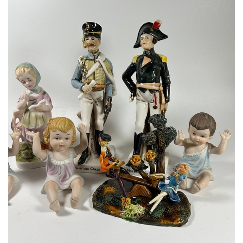 119 - A COLLECTION OF ASSORTED CONTINENTAL PORCELAIN FIGURES, SOLDIERS ETC, LARGEST 21CM