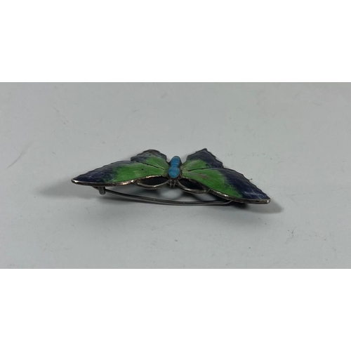 556 - AN ART DECO STERLING SILVER GUILLOCHE ENAMEL BUTTERFLY BROOCH, MAKER HENRY JAMES HULBERT