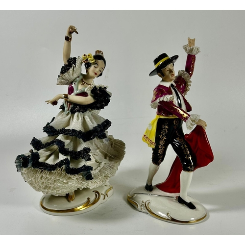 73 - A PAIR OF VINTAGE ALKA DRESDEN LACE CONTINENTAL PORCELAIN FIGURES OF DANCERS