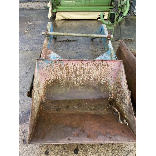 215 - FORE END LOADER BRACKETS AND BUCKET  & BRACKETS+  NO VAT