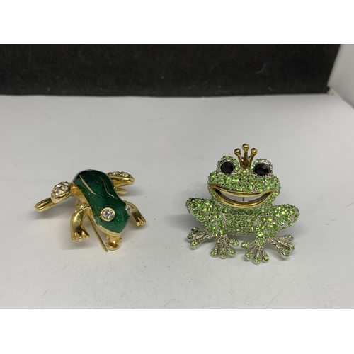 106 - FIVE FROG BROOCHES