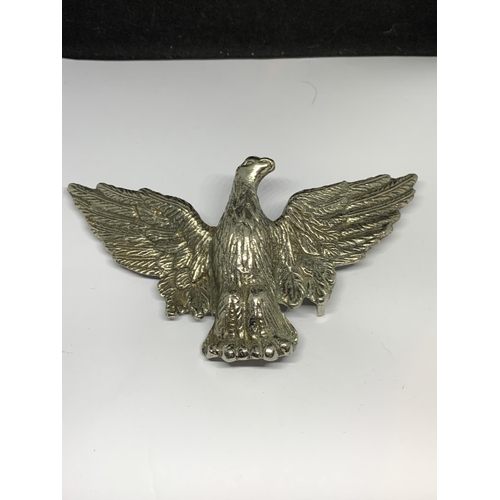 27 - AN AMERICAN EAGLE BELT BUCKLE