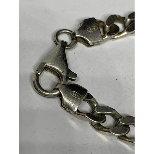 79 - A SILVER WRIST CHAIN