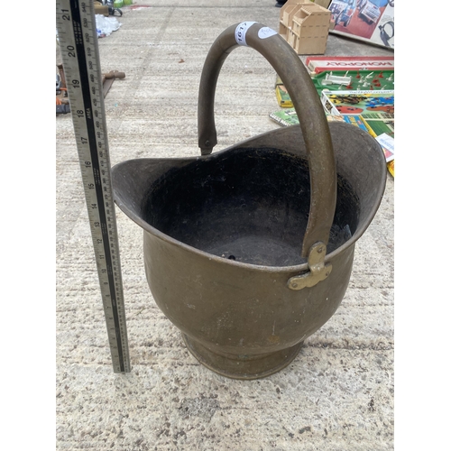 1617 - A VINTAGE BRASS COAL BUCKET