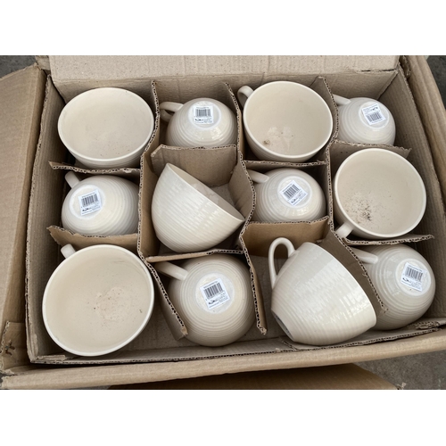 1789 - A LARGE QUANTITY OF AS NEW COFFEE CUPS AND TEAPOT LIDS ETC