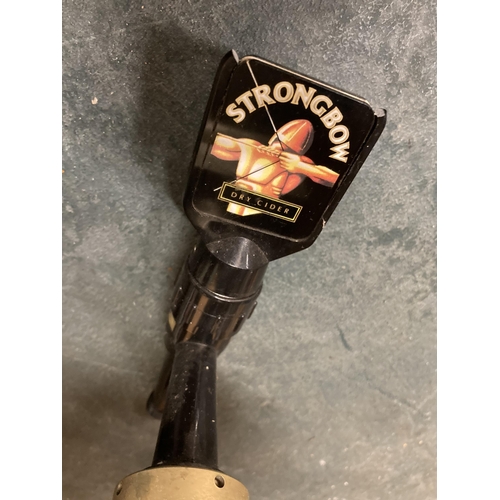 224 - A HEAVY BRASS T-BAR FOUR POINT STRONGBOW CIDER PUMP