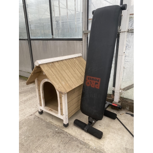 1653 - A PRO POWER GYM BENCH AND A WOODEN DOG KENNEL