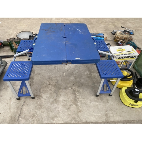 1748 - A FOLDING CAMPING PICNIC TABLE