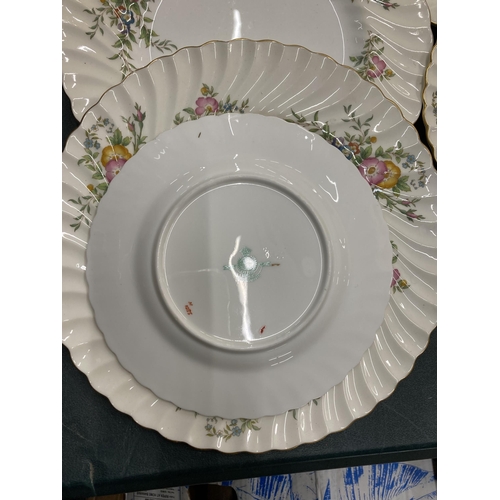 944 - A COLLECTION OF MINTONS 'YORK' PATTERN TABLEWARES, DINNER PLATES ETC