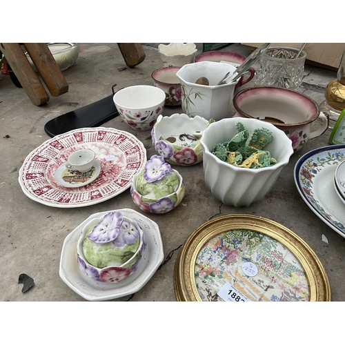 1882 - AN ASSORTMENT OF ITEMS TO INCLUDE A LAMP, PLATES AND BOWLS ETC