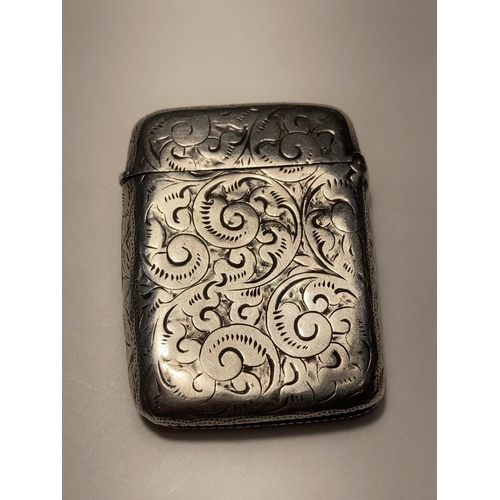 123 - A HALLMARKED BIRMINGHAM SILVER VESTA CASE