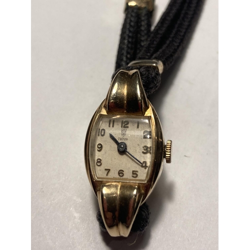 175 - A LADIES VINTAGE 9 CARAT GOLD CASED TUDOR WRIST WATCH